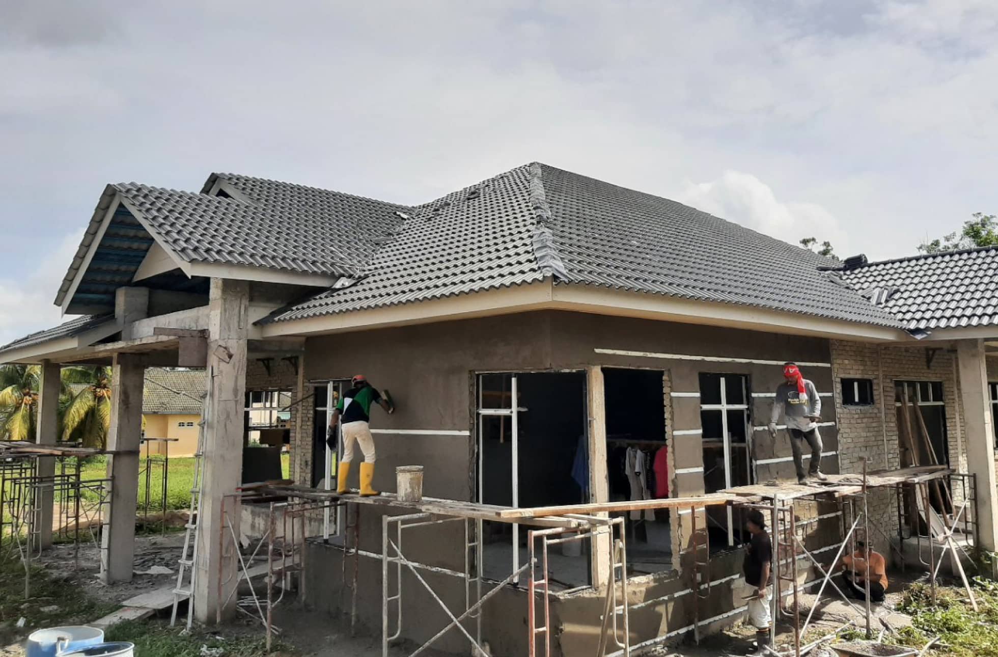 PROGRESS PEMBINAAN RUMAH 021